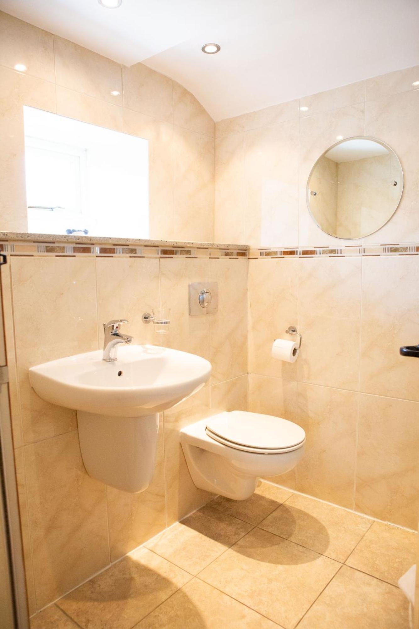 Inn Coach House 4*